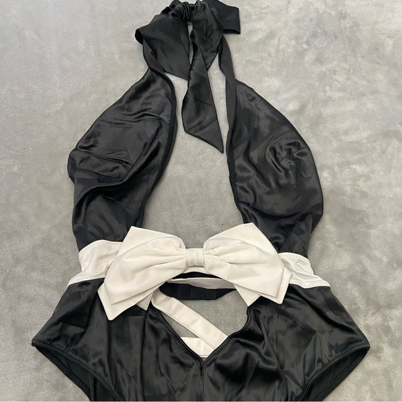 New! Victoria’s Secret Bow-Topped High-Neck Teddy black 4315 - Picture 5 of 10